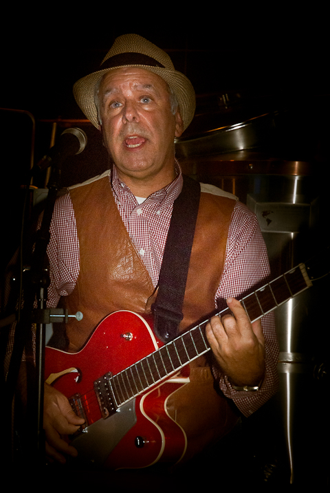 Joe Kuhna, The Compadres, Benny's Pub, Hagerstown, Maryland, Nov